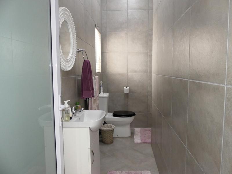 5 Bedroom Property for Sale in Britannia Bay Western Cape